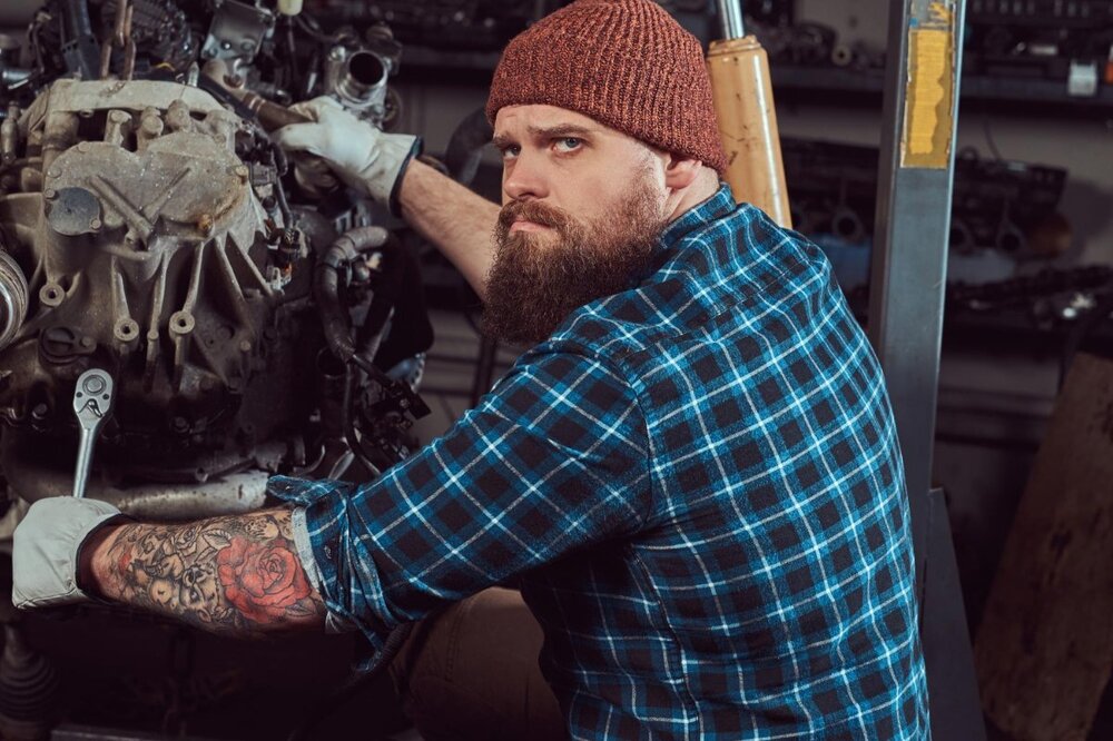 Serwis mobilny Cummins: naprawa w terenie czy transport do warsztatu? Plusy/minusy, czas reakcji i jak wygląda proces krok po kroku