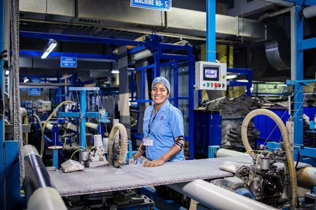 Jak działają chwytaki pneumatyczne i gdzie sprawdzają się najlepiej