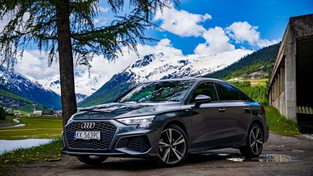 Na co zwrócić uwagę przy zakupie używanego Audi A3 z ogłoszenia – wersje silnikowe, skrzynia biegów, typowe usterki i jak ocenić stan auta przed zakupem
